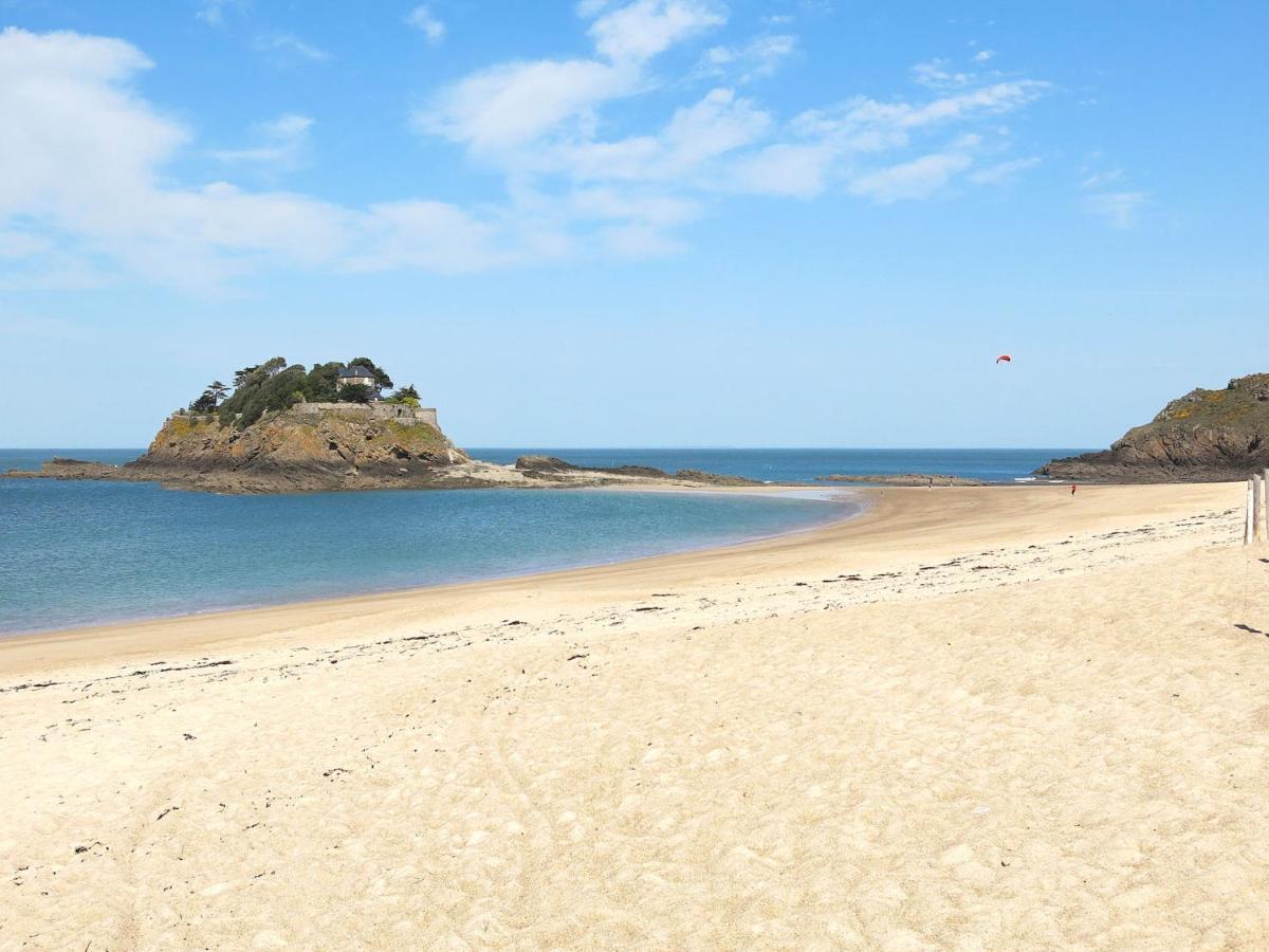 Holiday Home Les Rimains Cancale Extérieur photo